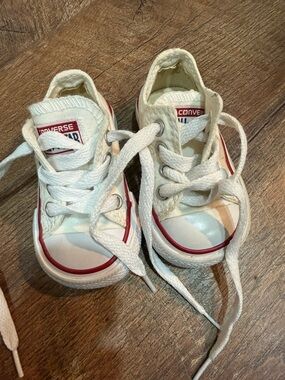 Converse Kids White and Red Low-Top Canvas Sneakers